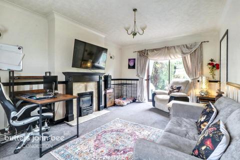 39 Crescent Road, Congleton, CW12 4BG