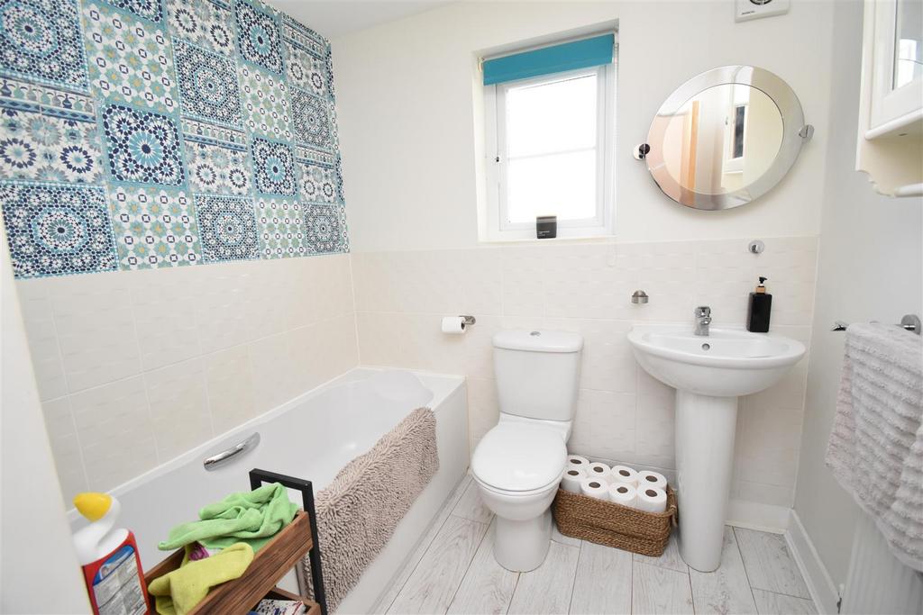 Bathroom.JPG