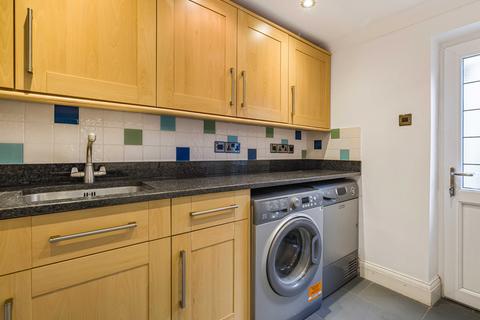 14 Rafford Way, Bromley, BR1 3EW
