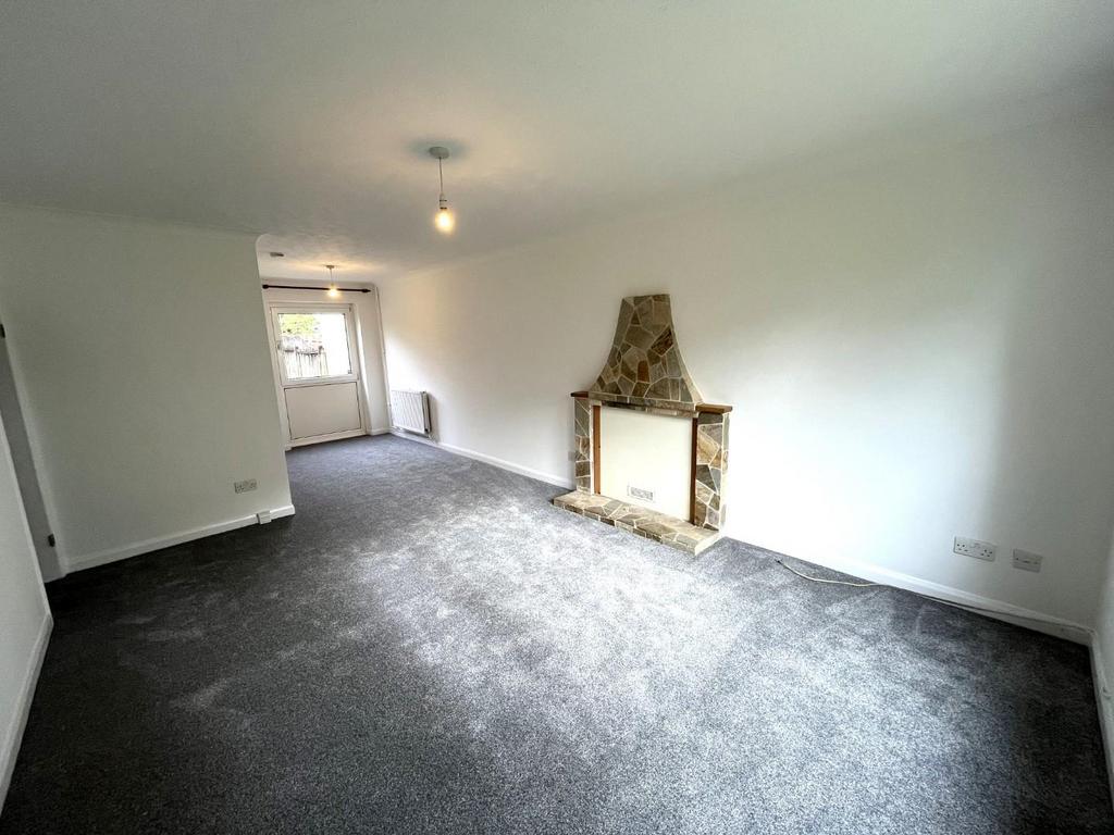 Open plan living/dining room