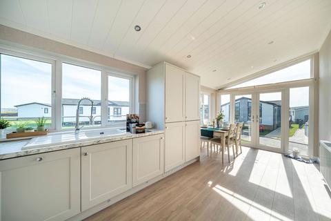 2 bedroom park home for sale, New Lane, Lymington SO41