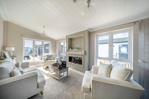2 bedroom park home for sale, New Lane, Lymington SO41