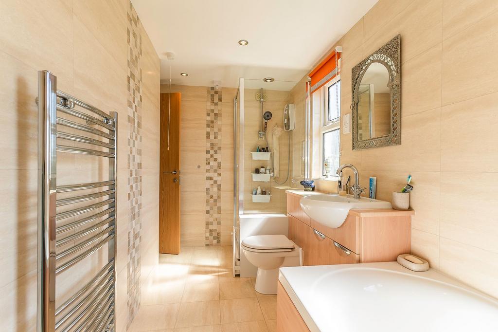Ensuite