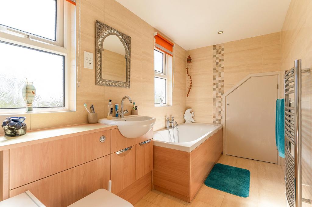 Ensuite
