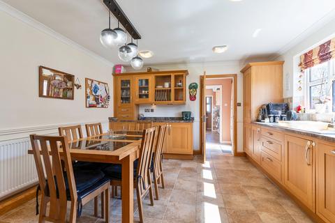 4 bedroom detached house for sale, Broad Street Common, Peterstone Wentlooge, CF3