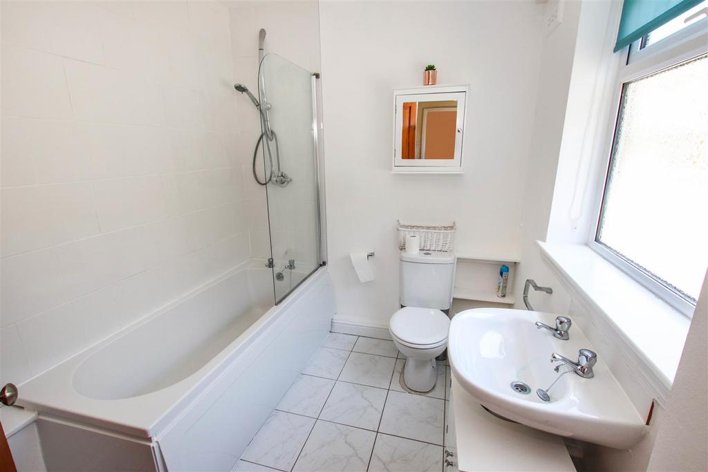 Ground floor bathroom