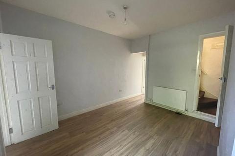2 bedroom terraced house to rent, Reeves Road, Derby DE23