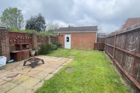 3 bedroom semi-detached house to rent, Kathleen Road, Southampton SO19