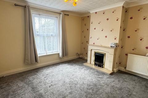 3 bedroom semi-detached house to rent, Kathleen Road, Southampton SO19