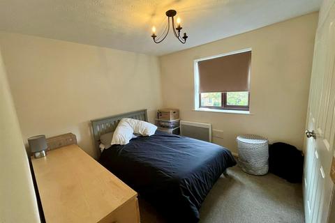 30 Beaufort Close, London, E4 9XF