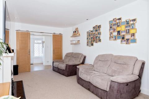 4 bedroom chalet for sale, Bristol Avenue, Lancing