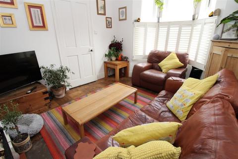3 bedroom terraced house for sale, Linden Road, Littlehampton