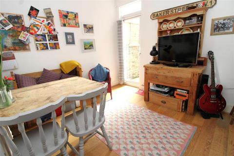 3 bedroom terraced house for sale, Linden Road, Littlehampton