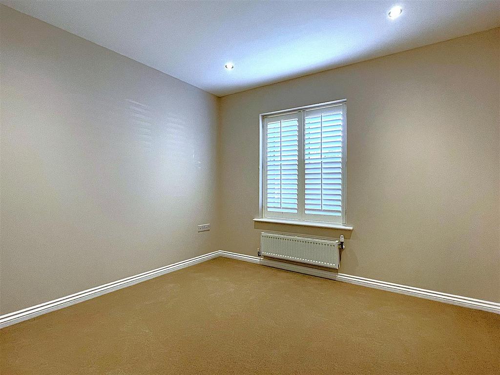 Bedroom1.jpg