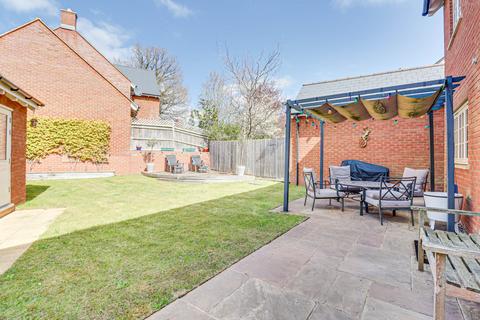 21 Bell Farm Close, Studham, Dunstable, LU6 2QX