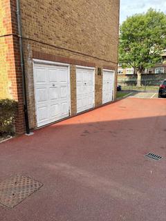 1 bedroom apartment for sale, Gables Close, London, SE5