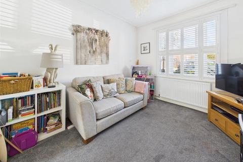 16 Henry Street, Gloucester, GL1 3DZ