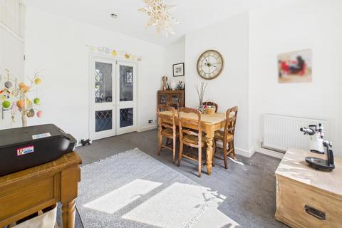 16 Henry Street, Gloucester, GL1 3DZ