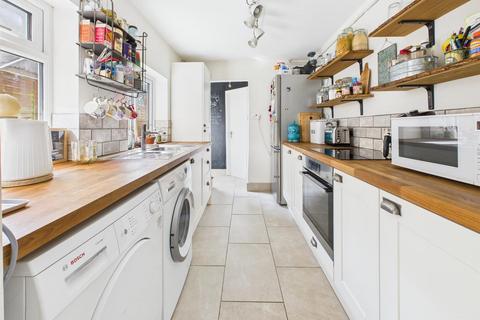 16 Henry Street, Gloucester, GL1 3DZ