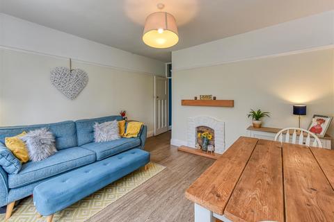 3 bedroom semi-detached house for sale, 36 Pennhouse Avenue, Wolverhampton