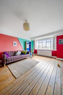 1 bedroom apartment to rent, Babington Road London SW16