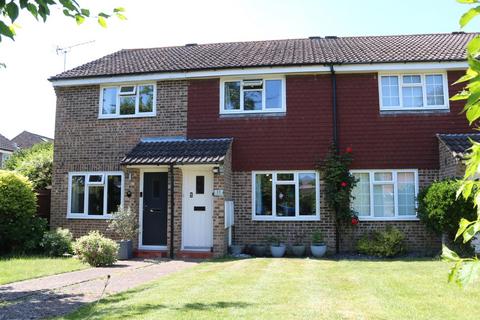 11 Tudor Walk, Leatherhead, KT22 7HX