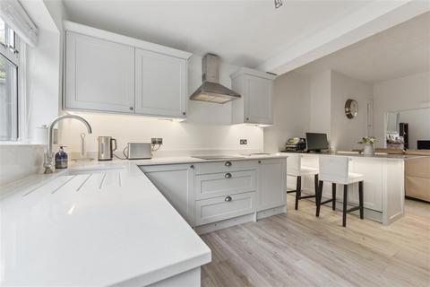 2 bedroom cottage for sale, Station Cottages, Denham