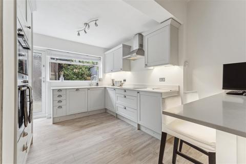 2 bedroom cottage for sale, Station Cottages, Denham