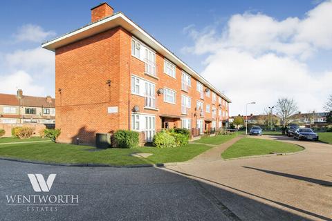 Studio for sale, Mount Pleasant, Ilford, IG1