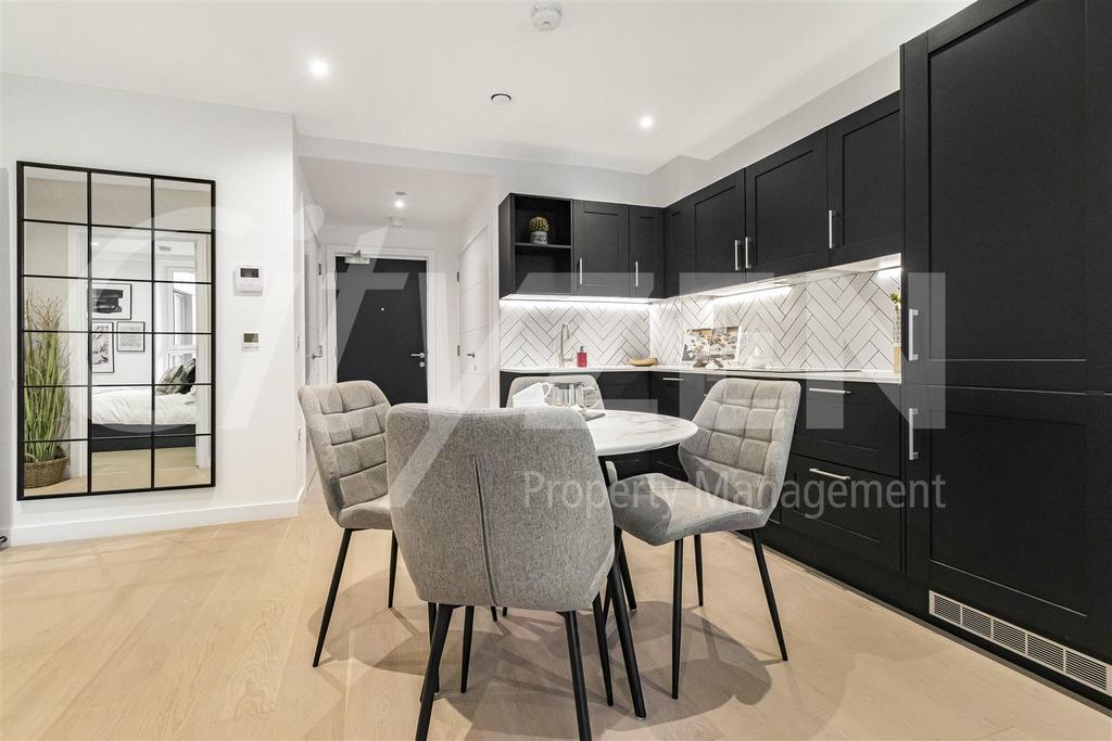 One bed show flat