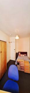 1 bedroom in a house share to rent, Room in a shared student house, Eastgate Street
