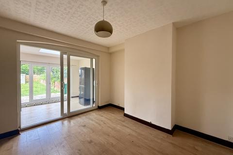 5 bedroom end of terrace house to rent, Rowan Crescent, London SW16