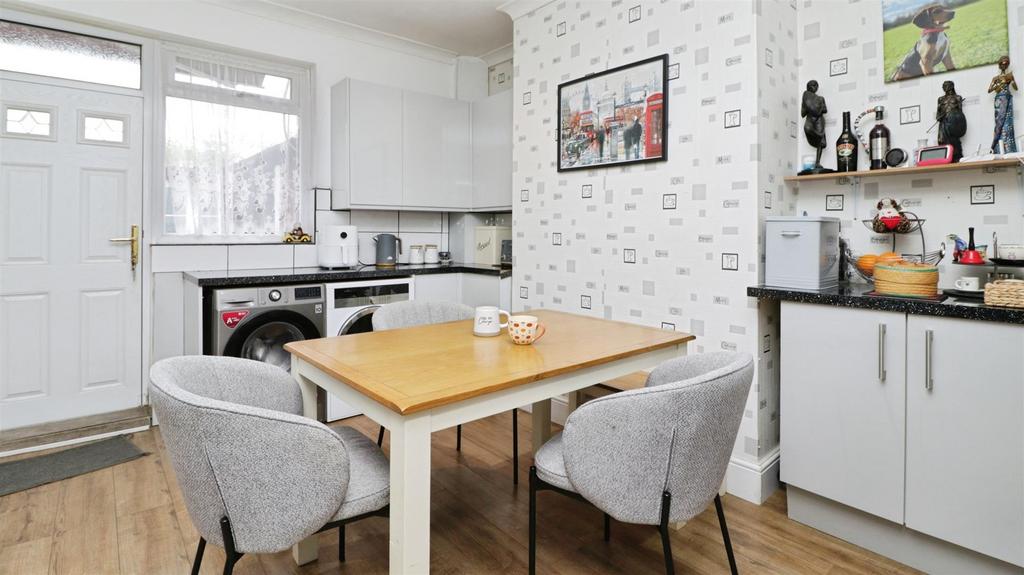 Dining Kitchen