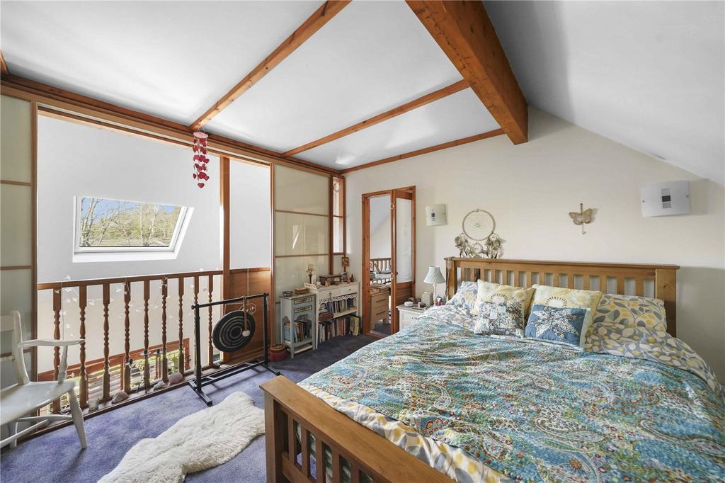 Main Bed