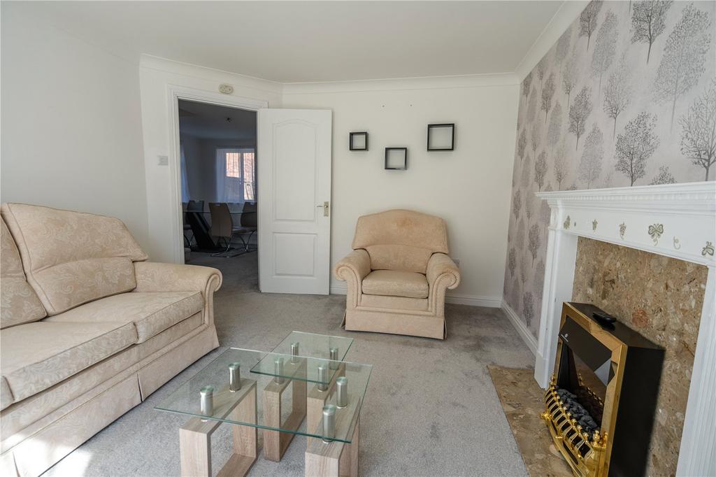 Living Room (2)