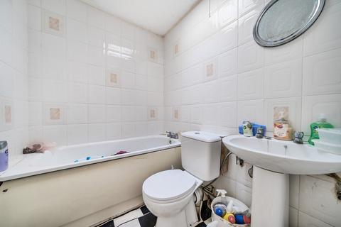 141 Mangold Way, Erith, DA18 4DB