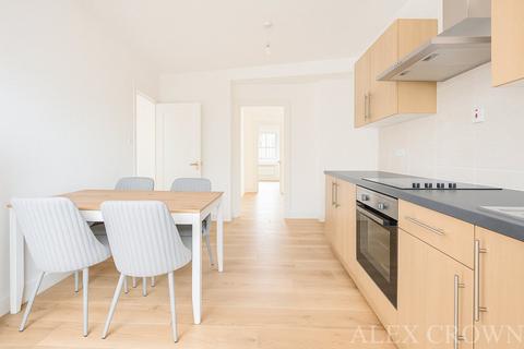 2 bedroom flat to rent, Mare Street, Dalston