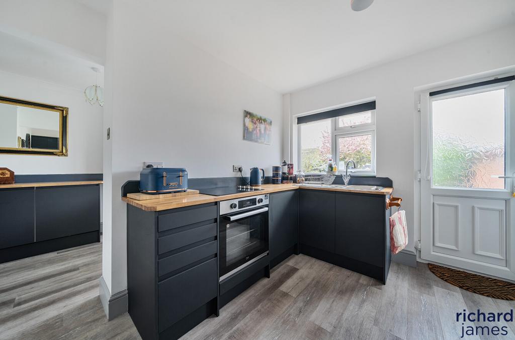 1d93381e34a746fbaf55b63d626f4491