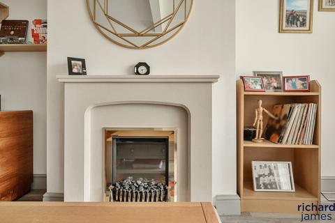 11 Keble Close, Nythe, Swindon, SN3 3NN