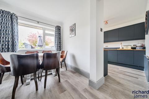 11 Keble Close, Nythe, Swindon, SN3 3NN