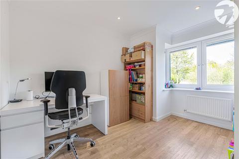 72 Castleridge Drive, Greenhithe, DA9 9WT