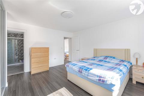 72 Castleridge Drive, Greenhithe, DA9 9WT