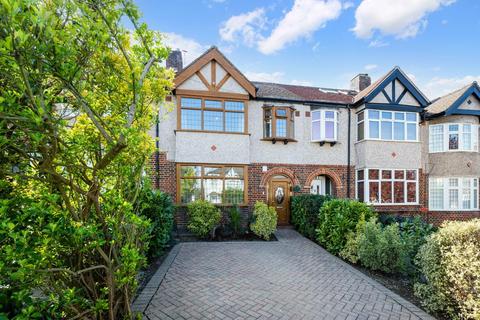 54 Elmstead Gardens, Worcester Park, KT4 7BE