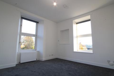 3 bedroom flat to rent, William Street, Dundee DD1