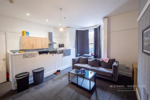 6 bedroom terraced house for sale, Argyle Square, Ashbrooke, Sunderland