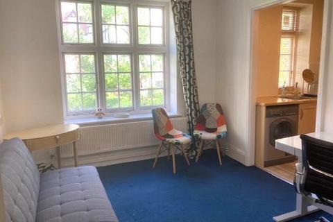 1 bedroom flat for sale, Oakeshott Avenue, Highgate