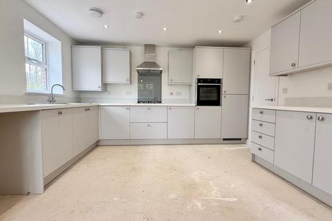 undefined, Barnstaple EX31