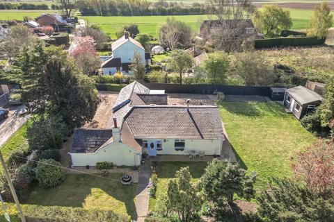 3 bedroom bungalow for sale, Rosedale, Dowsdale Bank, Shepeau Stow, Whaplode Drove, Spalding, Lincolnshire