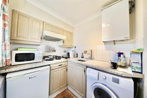 1 bedroom flat for sale, Maplewood Avenue, Hull