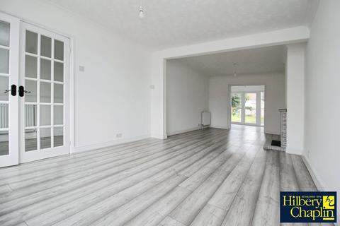 4 bedroom end of terrace house for sale, Prospect Road, Hornchurch, RM11